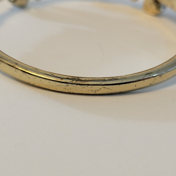 Betsey Johnson Flower Bracelet (Gold with Iridescent jems) - Picture 4 of 4